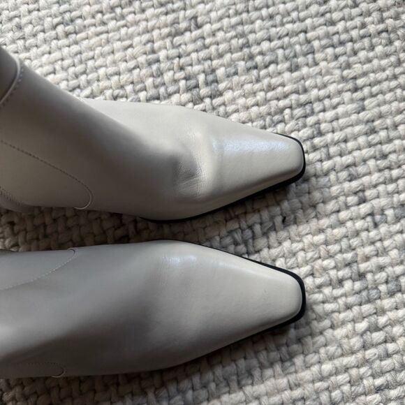 NEW Franco Sarto White Leather Western Booties 10 - Picture 2 of 5